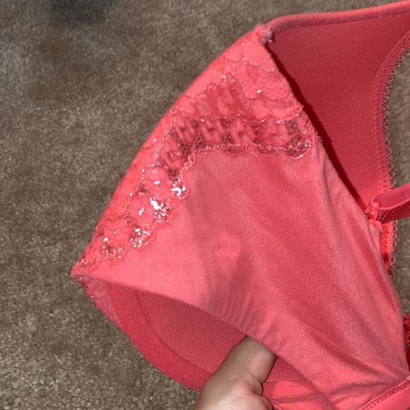 Victoria’s Secret Body By Victoria coral lace overlay Perfect Coverage Bra - Picture 3 of 5